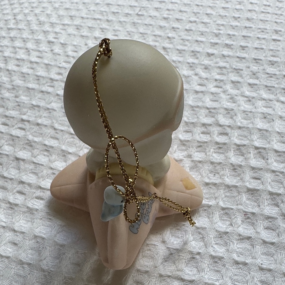 Precious Moments Have a Heavenly Christmas Ornament Angel Airplane w Box Tag - Picture 6 of 10